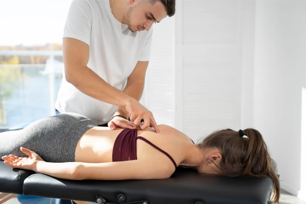 Alternative IHC chiropractic treatment image for herniated disc and back pain care in Mesa